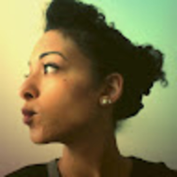 Meet your Posher, Rayna - Picture 1 of 1